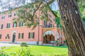 Отель Country House Villa Poggiolo  Пилонико-Матерно 